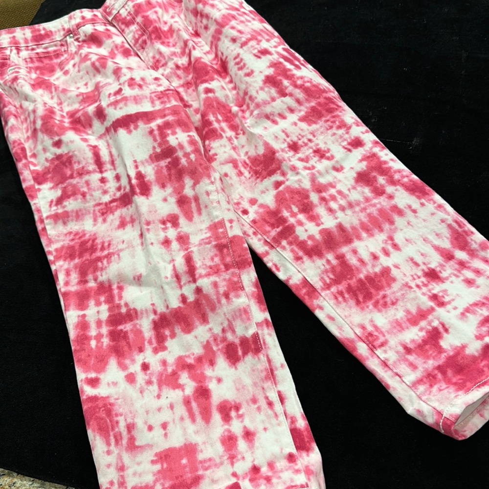Women’s New Size 12P Curvy Capris
